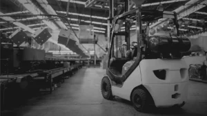 Evita multas y pérdidas con un seguro industrial eficaz